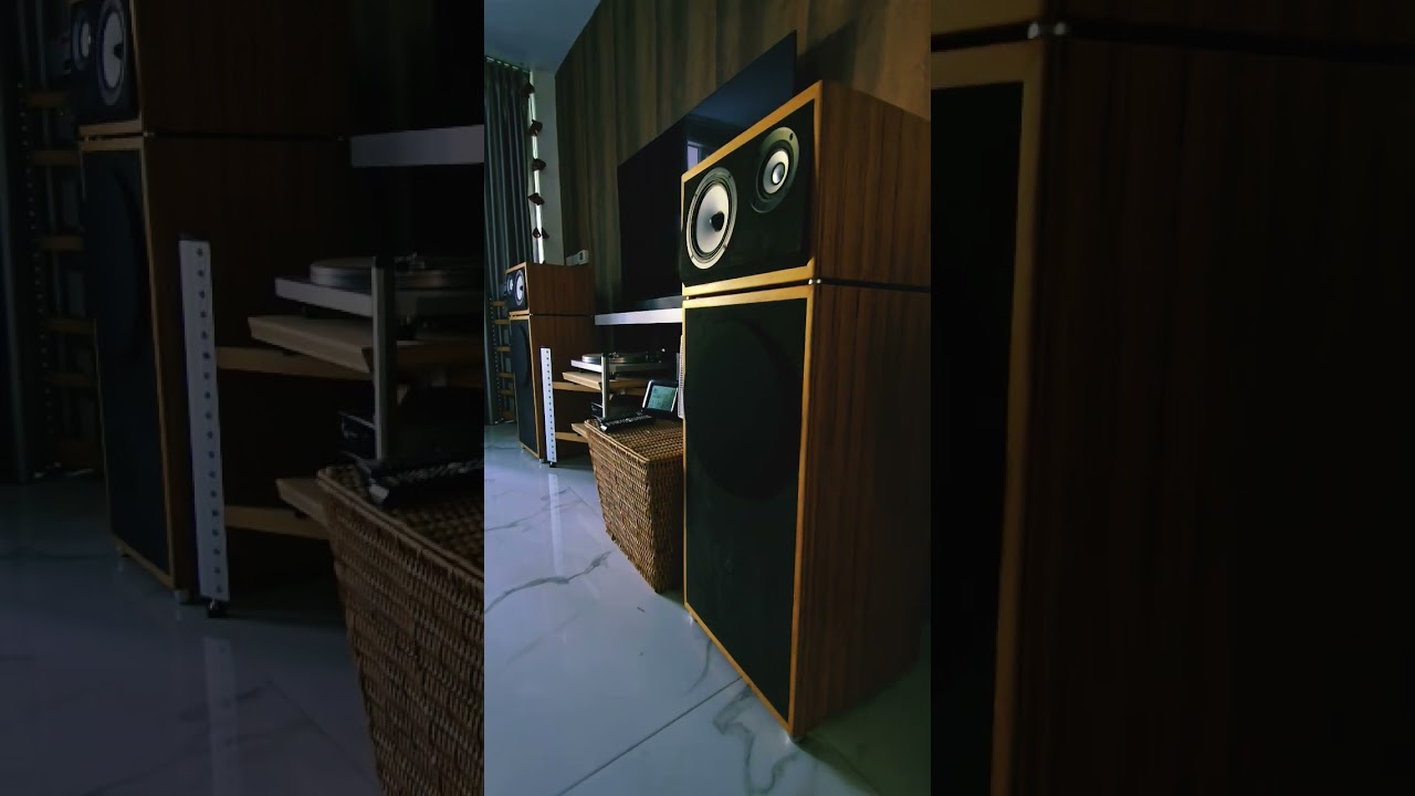 music at its best, sound is from the speaker! 