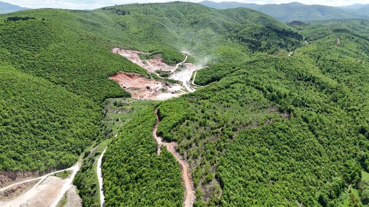 Dronski let dolz trasata na avtopatot Gostivar-Kicevo od 9 5km do 7.0km i nazad