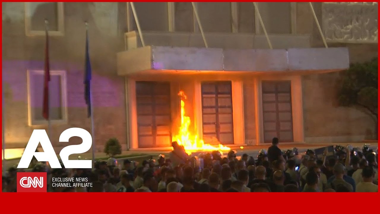 Protesta e opozit&euml;s, nga Kryeministria n&euml; Bashki - Ditari nga Andi Nuraj