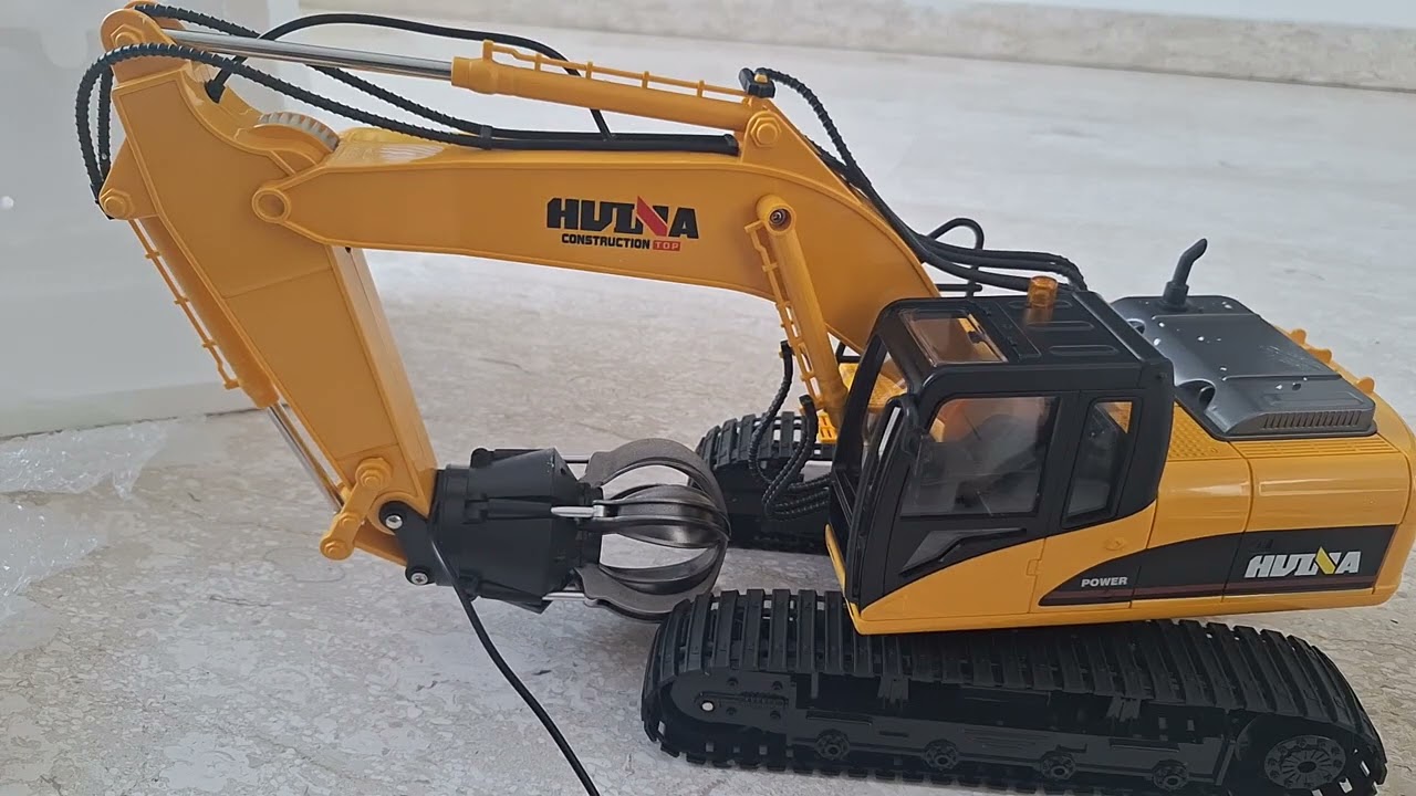 unboxing and use test  R/C Excavator 3 in 1 Alloy Remote Control
