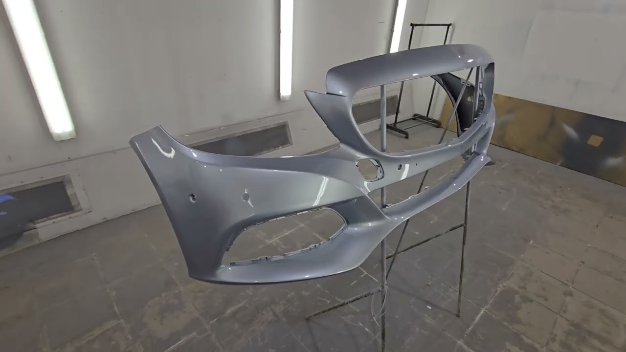 Mercedes Benz buferio paruošimas bei dažymas.
