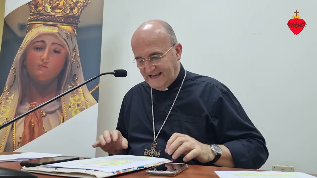 La Eucaristía centro de la vida por Mons. Munilla