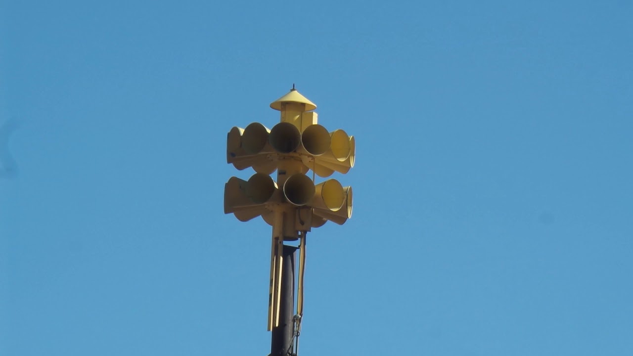 Clifton, AZ - Federal Signal 3T22 - Alert + Attack.