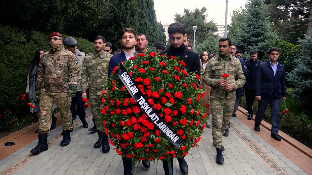 Gənclər təşkilatlarının Fəxri Xiyaban ziyarəti - 12 Dekabr