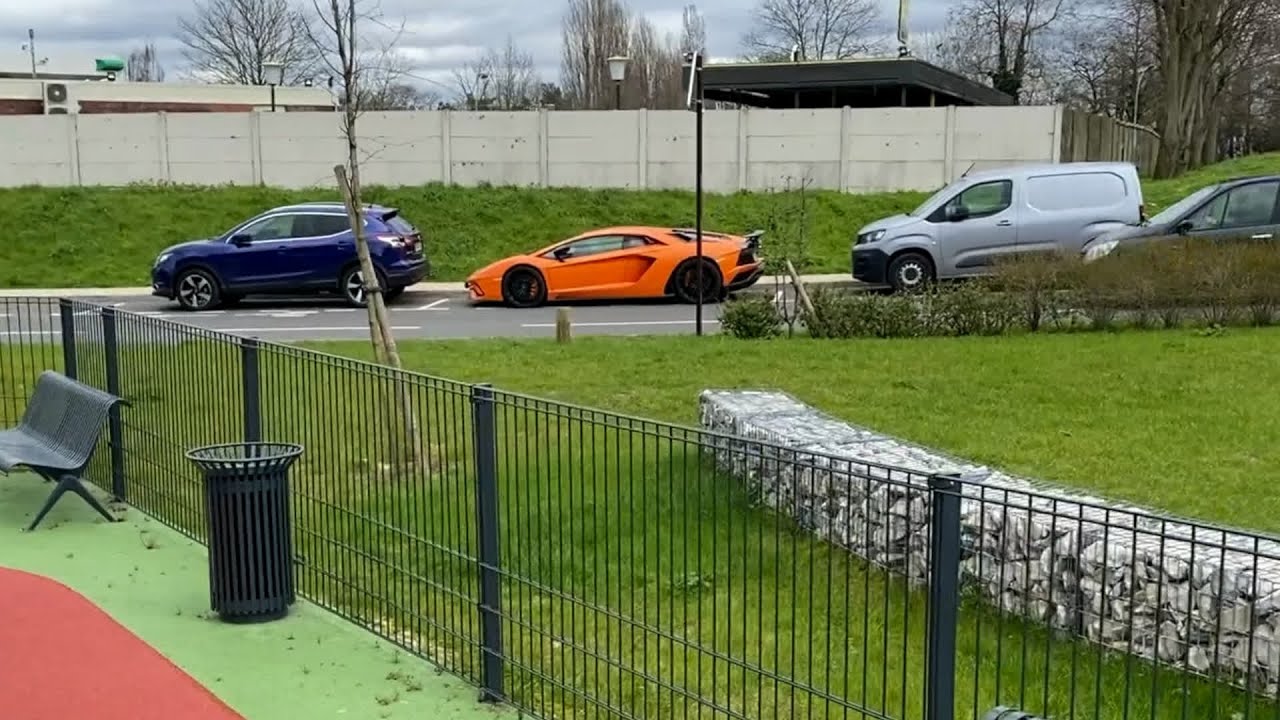 Vivre avec une Lamborghini AVENTADOR !