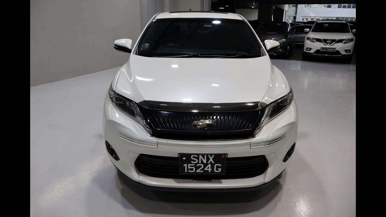 TOYOTA HARRIER SNX1524G YOM 2015