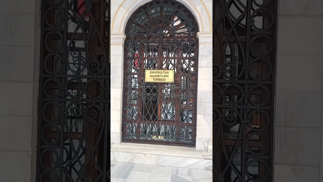 Emir Sultan Hazretleri T&uuml;rbesi