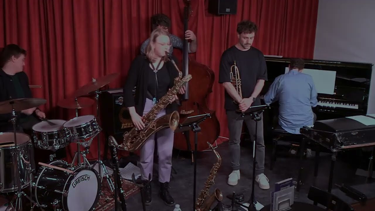 Charlotte Lang Group Lebewohlfabrik Zurich, April 2025