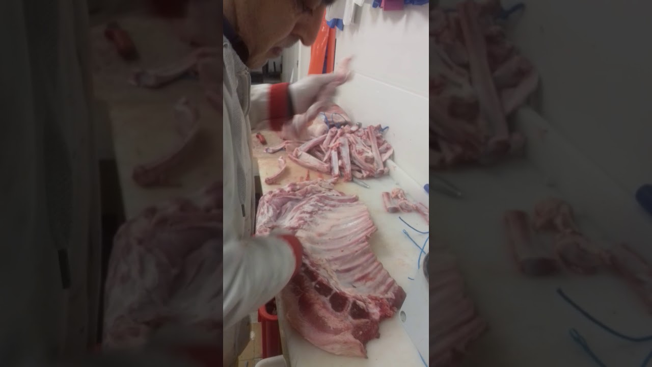 Comment on peux désossée des poitrines de veau rapidement