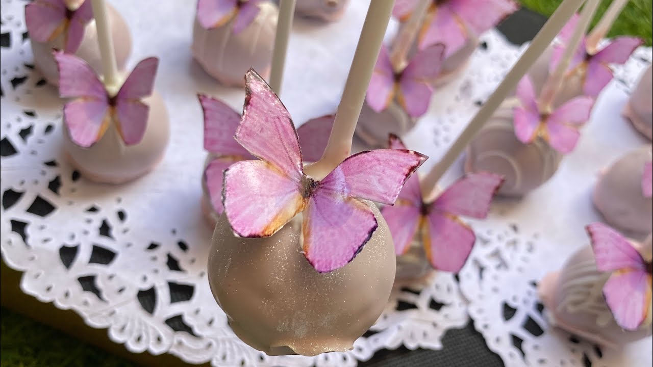 كيك بوبس مناسبين  لأعياد الميلاد -Cake pops