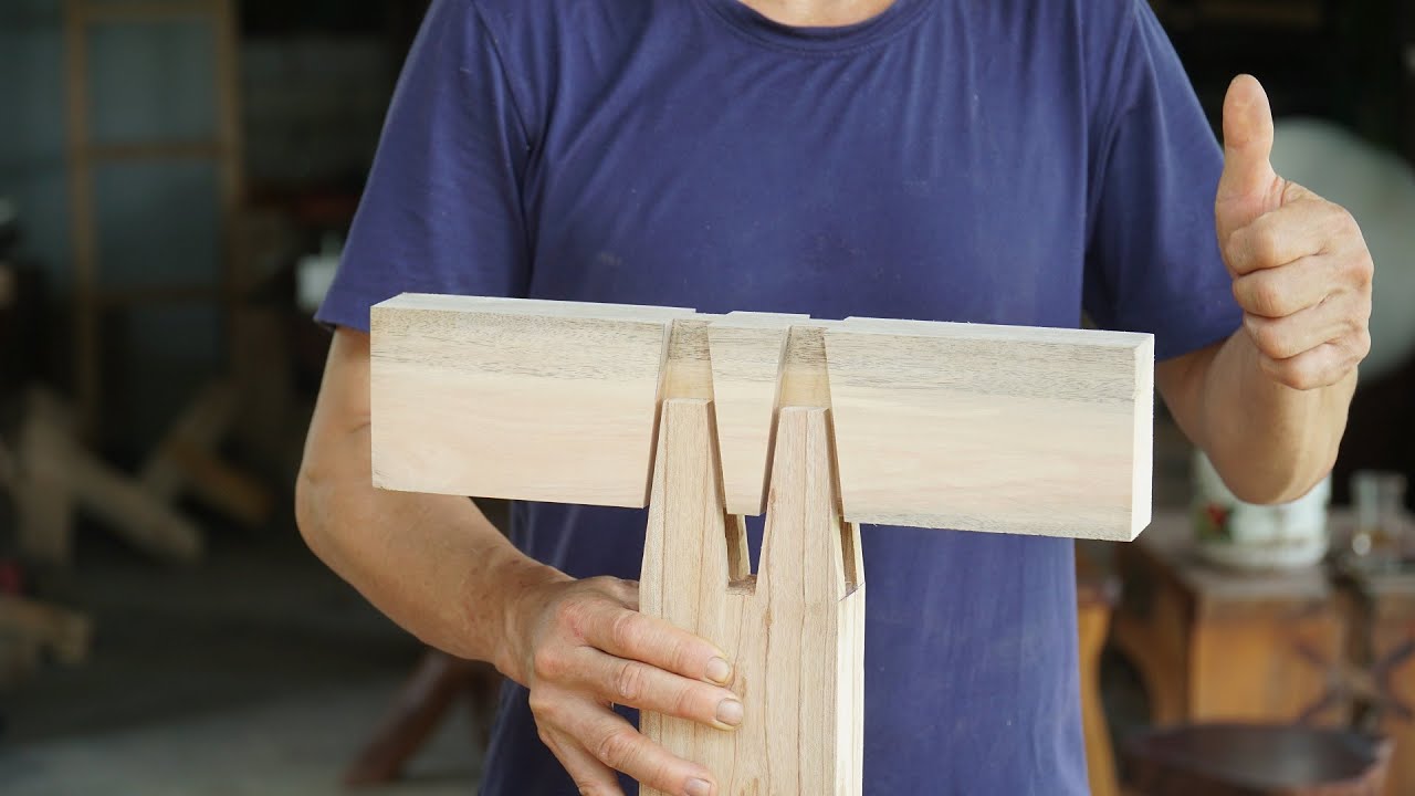 The Talented Carpenter Cutting Wood Joints,  Awesome Woodworking Skill You Never See