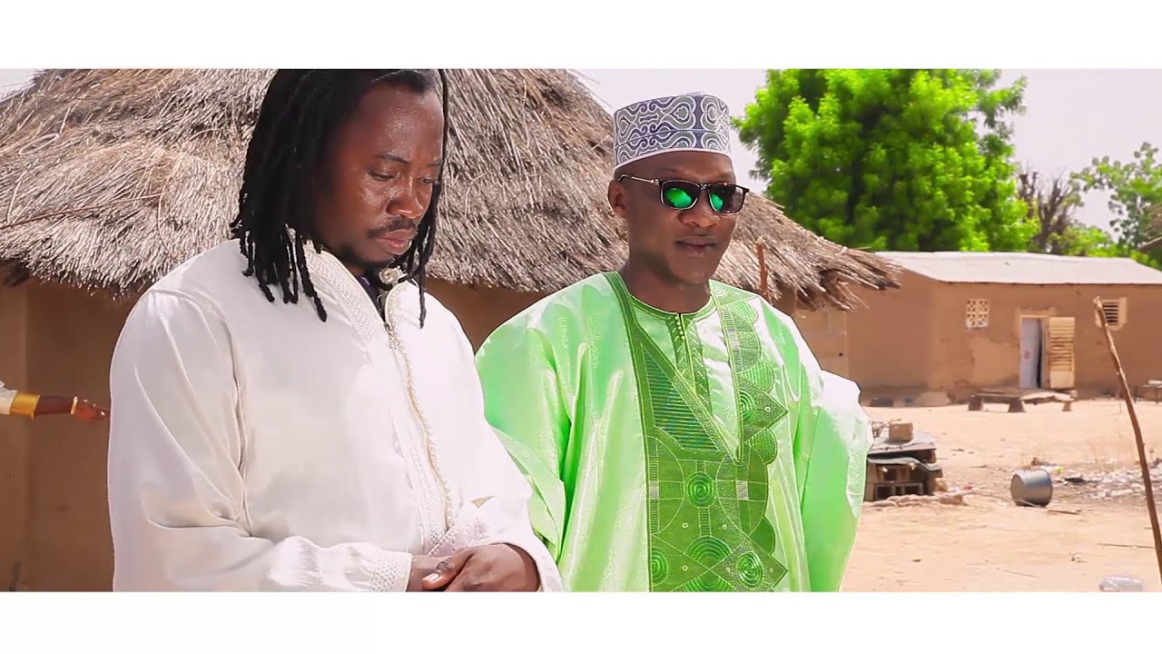 KIBILI DEMBA KOUYATE feat KANKOU KOUYATE  - YEREBOYAN (Clip Officiel)