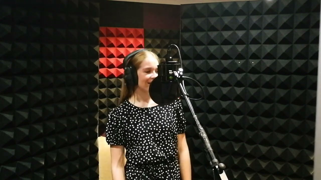 Bonfire Heart (James Blunt) performed by Lara-Nika (17)