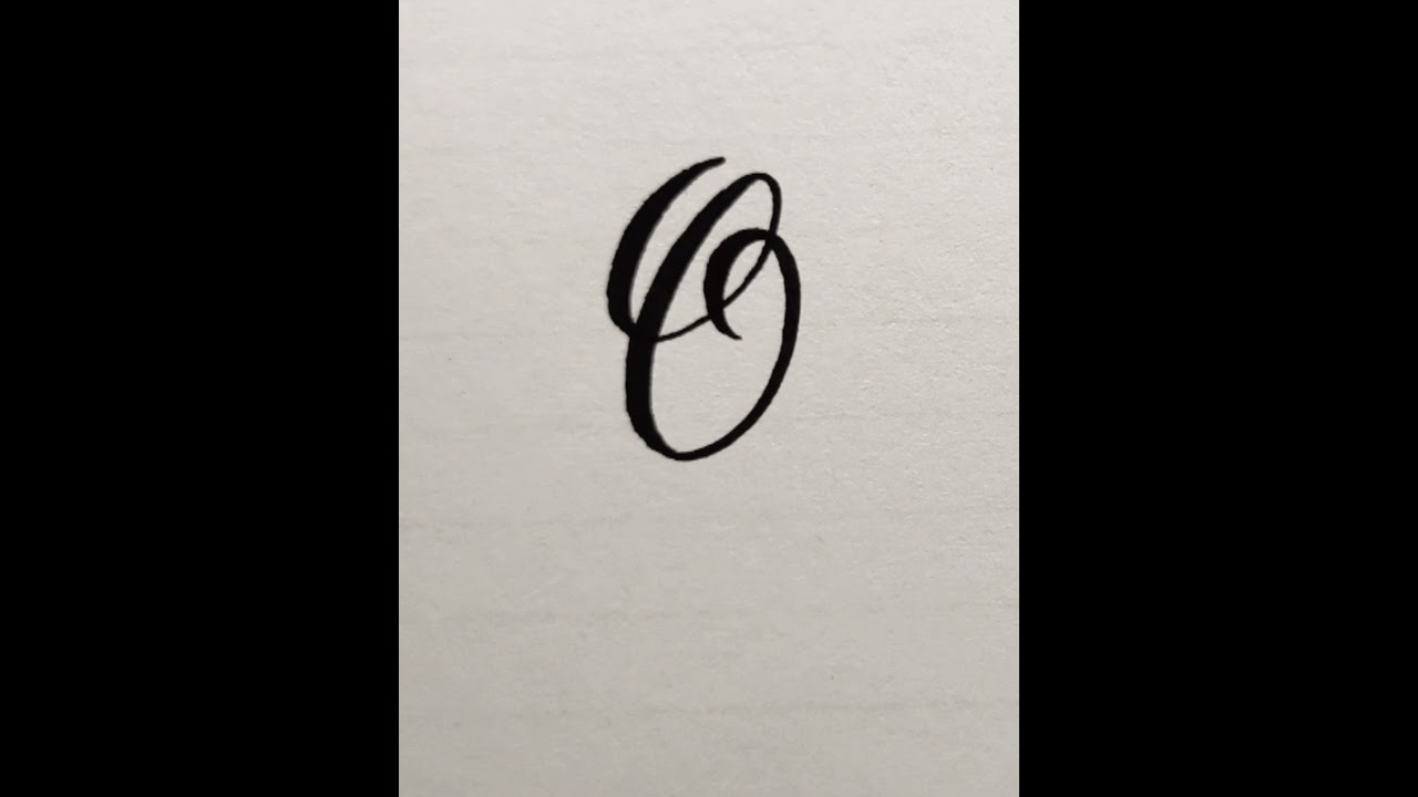 Modern calligraphy monogram practice - letter Q 🖌🖋 #leftylife