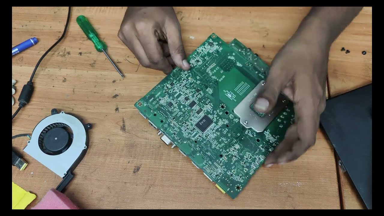 I FIXED My Lenovo ThinkCentre M93p Red Light Problem!
