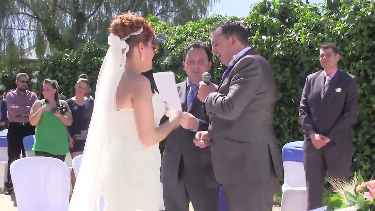 Maestros de ceremonia, oficiantes para bodas civiles, guiones bodas civiles