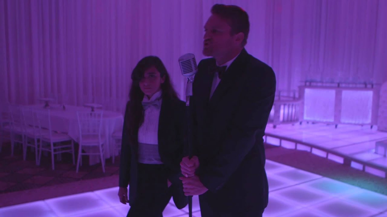 Cold War Kids - Tuxedos (Official Video)