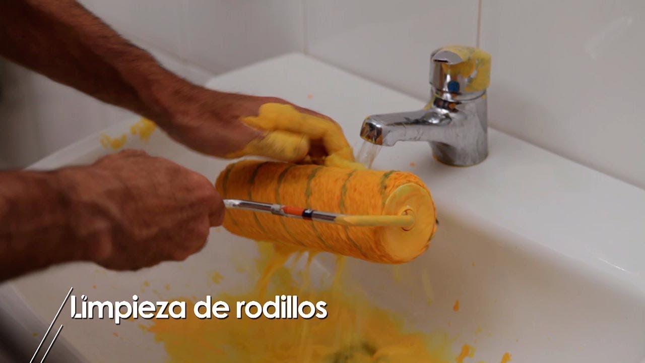 Cómo limpiar los rodillos después de pintar - Bricomanía