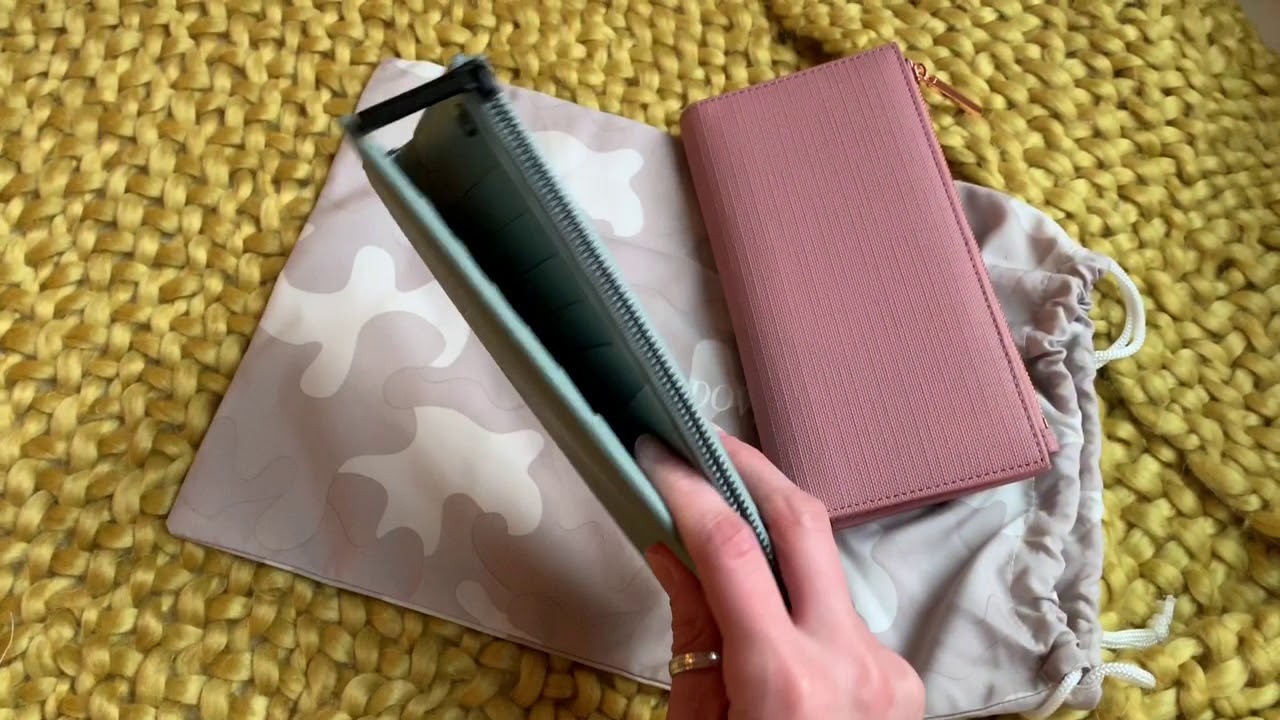 Dagne Dover | Slim Wallet:  Unboxing and Initial Review