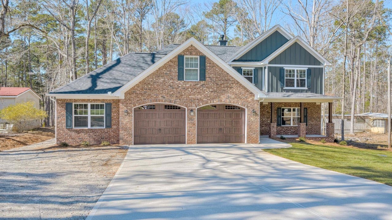8021 Lakeside Dr, Appling, GA