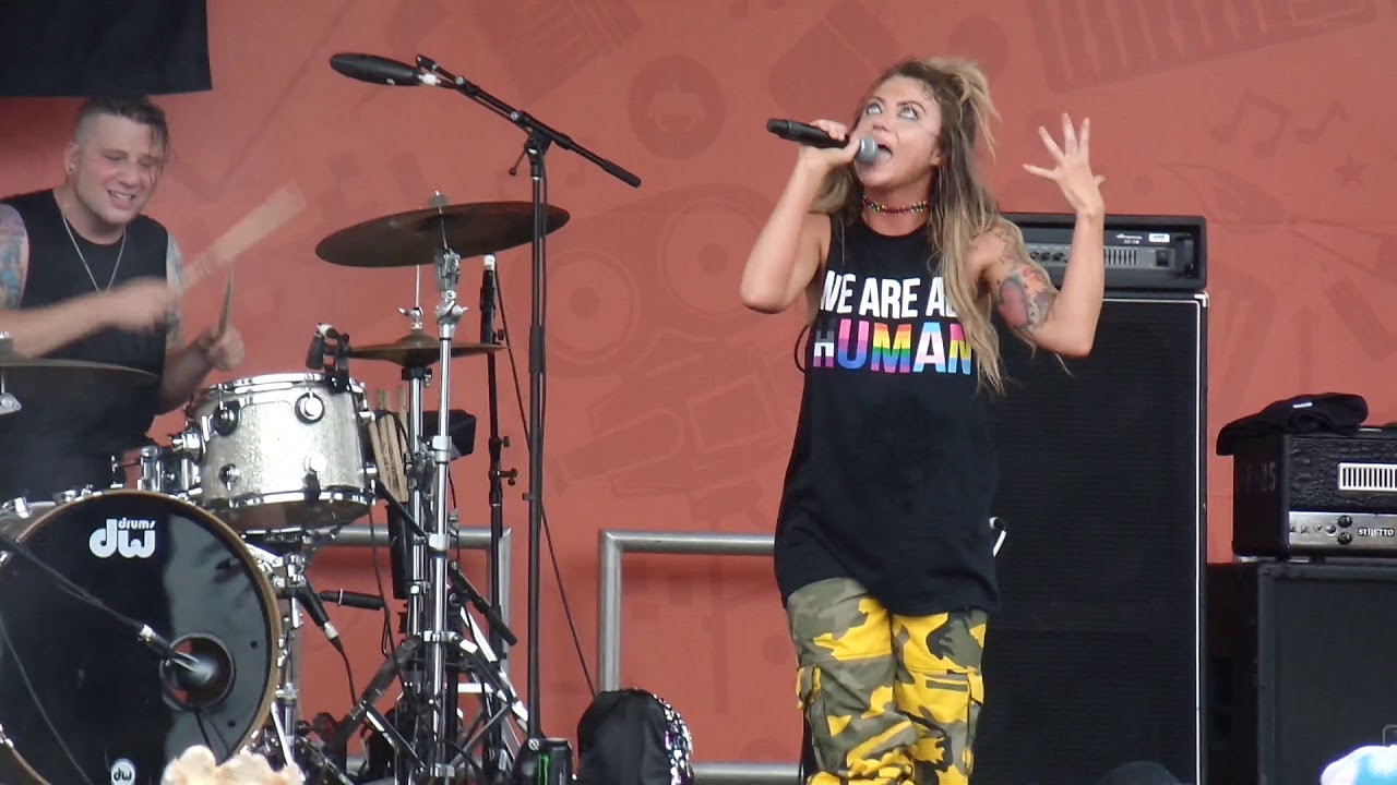 Blood by Christina Chriss and Kaleido live at Warped Tour 25th Anniversary  Atlantic City 06/29/19