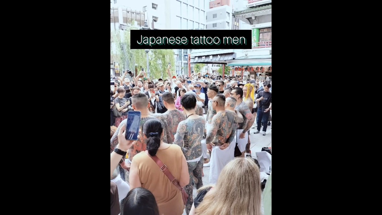 Japanese tattoos on portable shrine carriers can only be seen at festivals in Asakusa⛩️