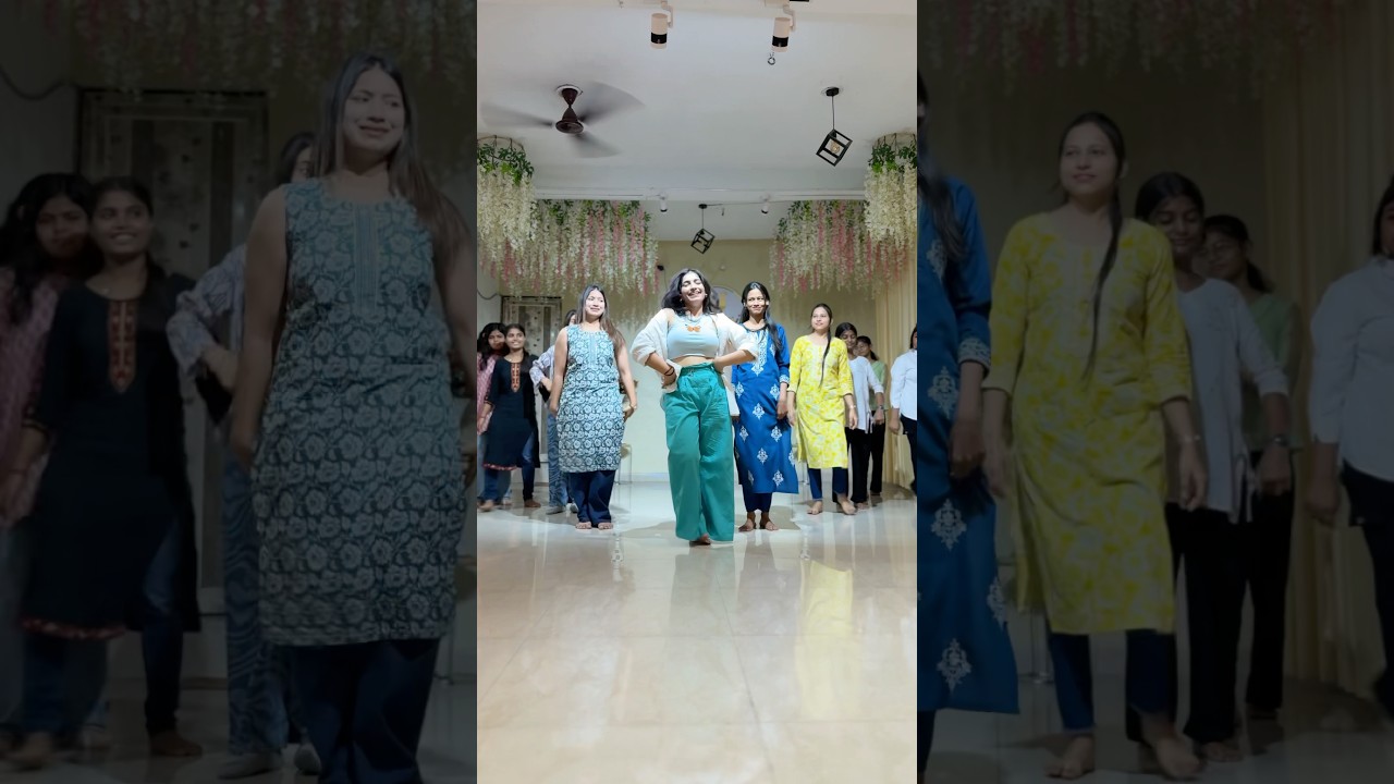 90s Songs❤️#students#beginnersdancesteps#groupdance#90shindisongs#evergreenhits#easydancesteps