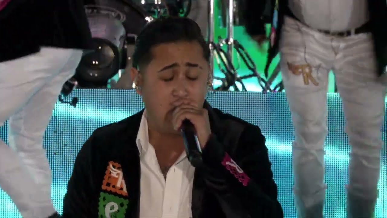 Banda Los Reales - La Josefinita / Que Debo Hacer - CONCIERTO VIRTUAL 3