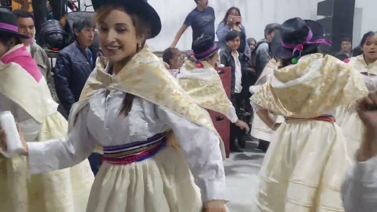 Carnaval Ayacuchano con Raices de Paras