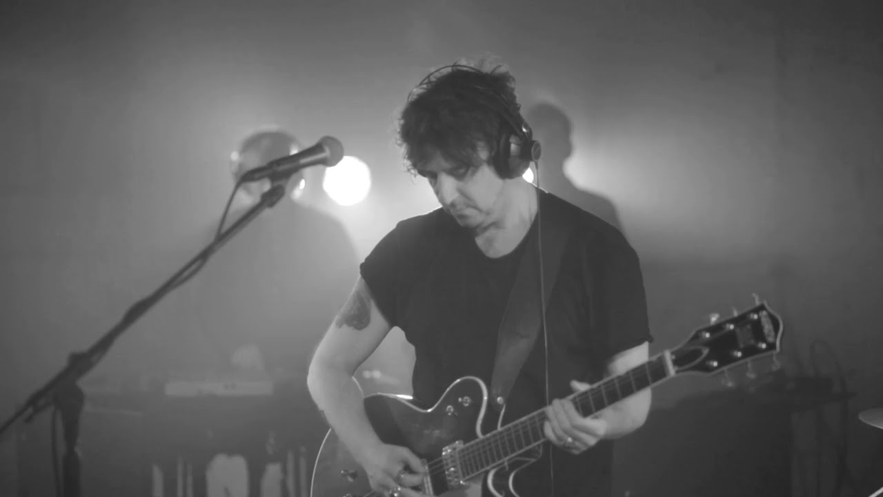 Fuzz Club Session: Helicon - Permo