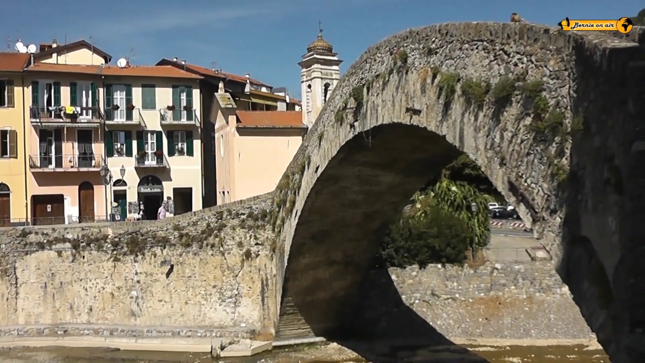 Dolceacqua Ligurien Italien Italy Ponte Vecchio von Claude Monet
