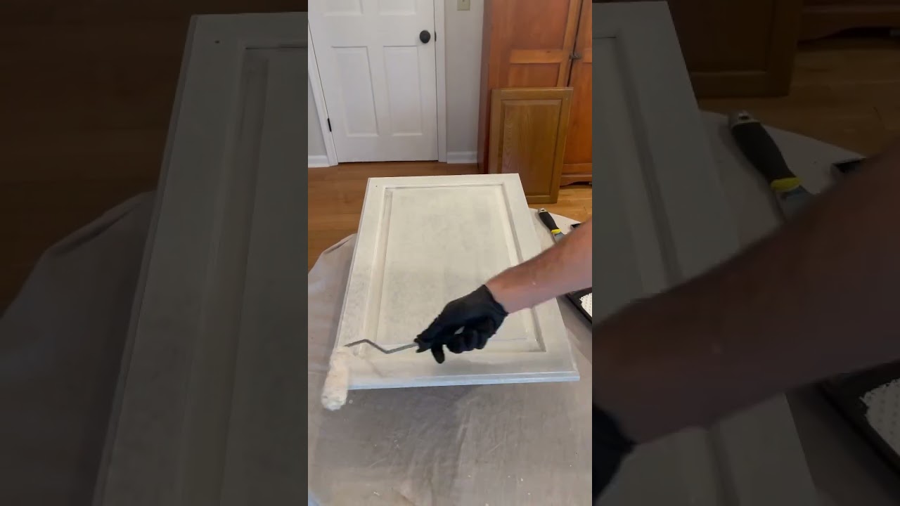 Rolling Oil-based Primer On Oak Cabinet Doors 🎨 Perfect Stain Blocker
