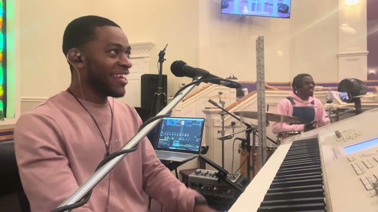PINK OUT SUNDAY PRAISE & WORSHIP WENT STU!!! *musician’s corner🔥🔥🔥🤯‼️