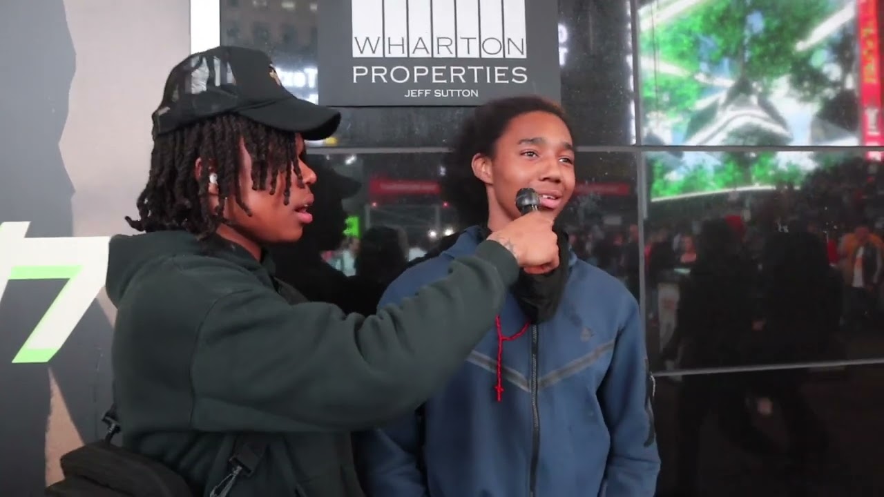 Fart Spray Microphone Prank! NYC edition