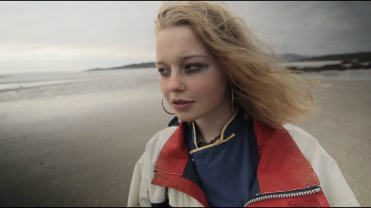 Millie Turner - Underwater