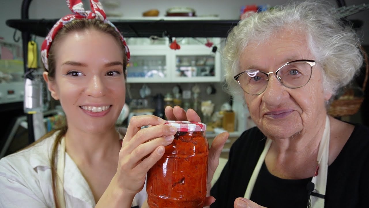 BAKIN LENJI AJVAR - Baka uči unuku