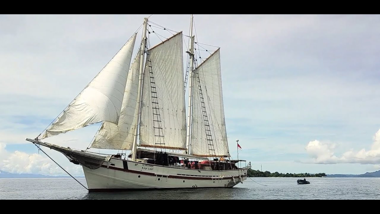 Liveaboard experience in Raja Ampat
