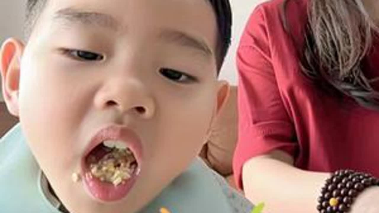 小姨说她带娃视频点赞能过千，就帮我带一个寒假的娃，求求了各位姐妹，我这个假期能不能爽玩就靠你们了！#德华带娃 #小姨带娃记  #一定要看到最后 #家庭生活