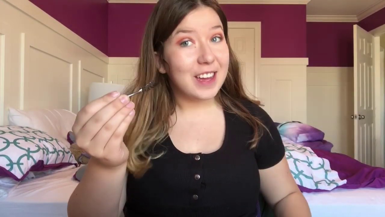 How To Apply Lashes When You Can't See!