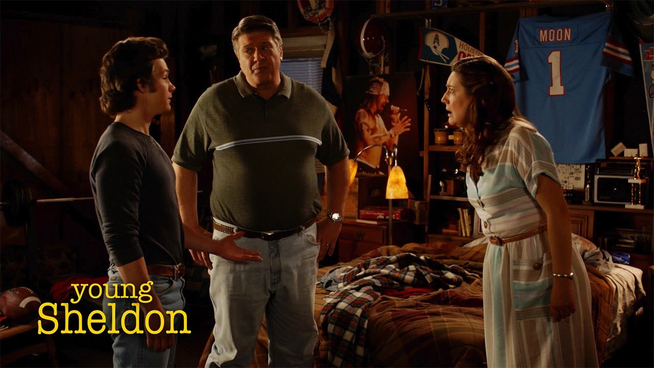 Mary Finds Out About Georgie&rsquo;s Pregnancy | Young Sheldon