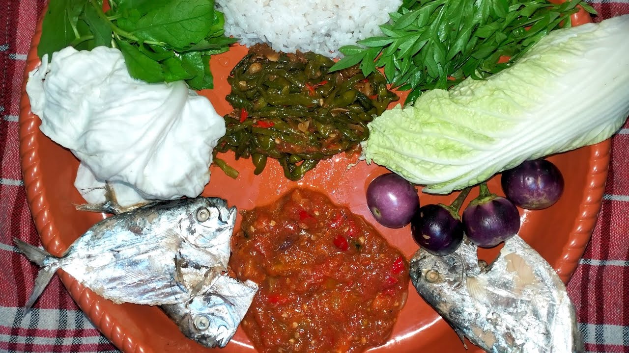 MENU SUNDA TUMIS GENJER LALAPAN MENTAH SAMBEL TERASI