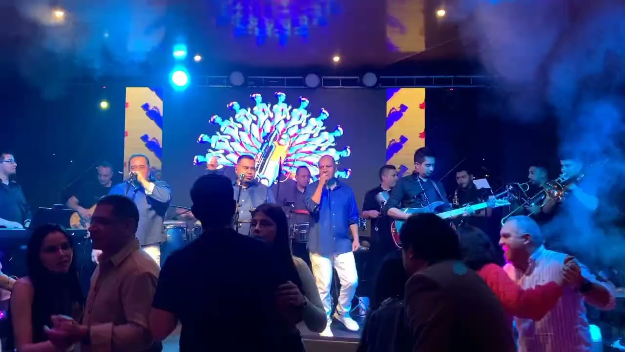 LA BANDA PLENA  papayera🪘🎊  