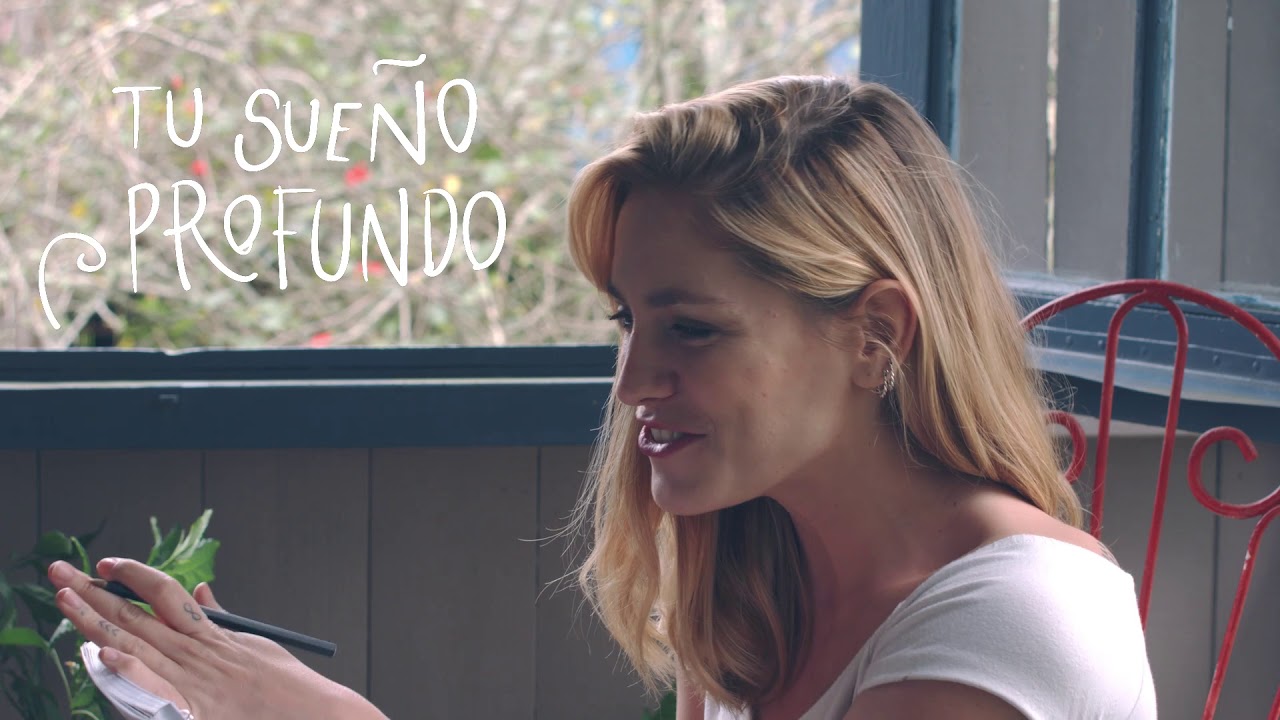 Rocío Igarzabal - MIRA GARUA - Lyric Video