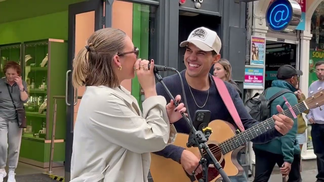 Unexpected Romance: How a Handsome Guy from the Crowd Became My On-Stage Partner