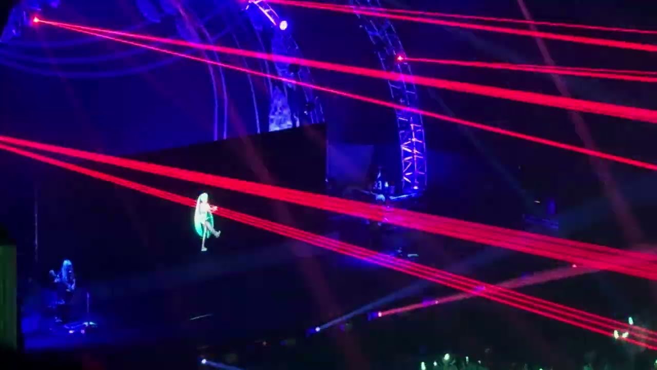 Hatsune Miku - Envy Cat Walk (Toma) | HATSUNE MIKU EXPO 2025 ASIA in Manila [FANCAM]