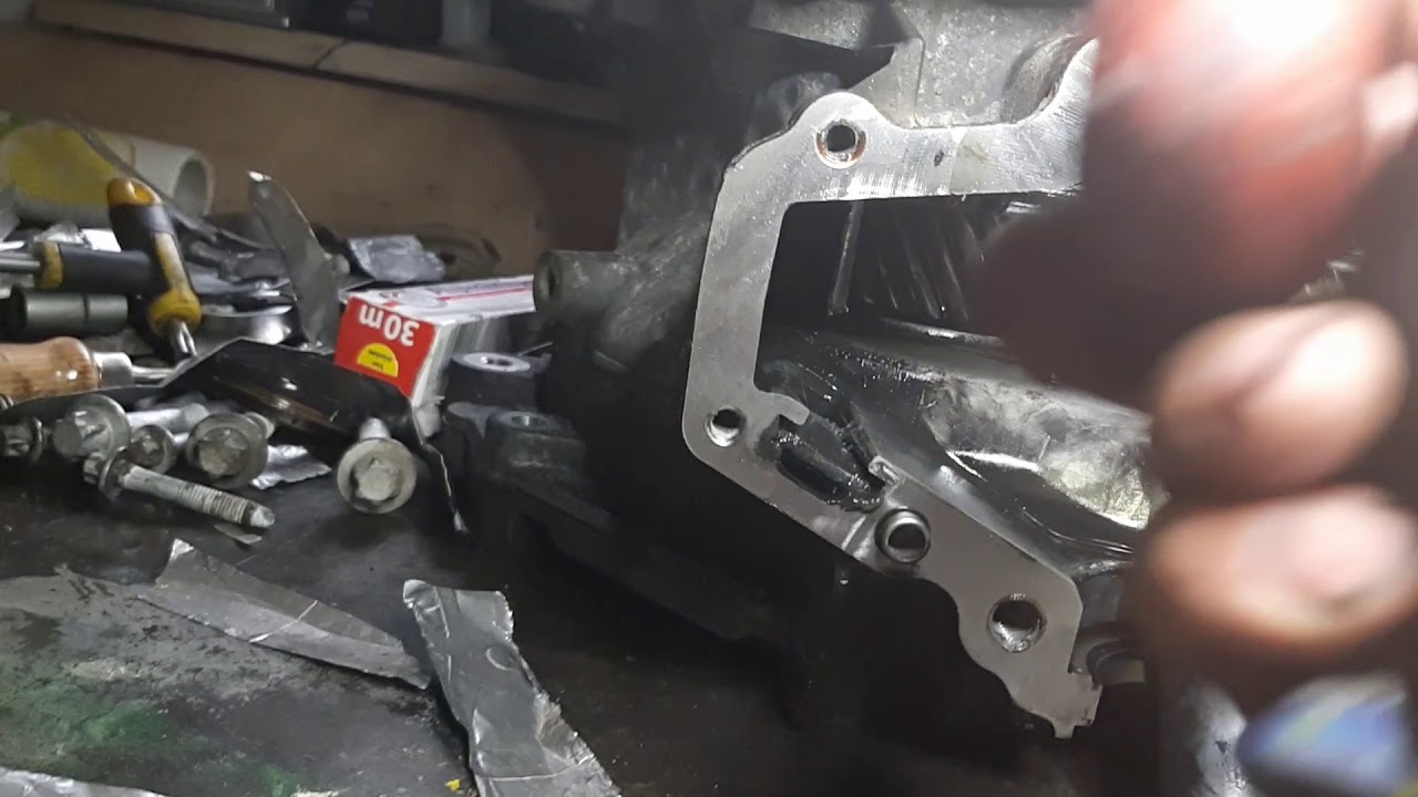 Opel M32 Sechsganggetriebe: Vorspannung der Hauptwellen pr&uuml;fen 2/2