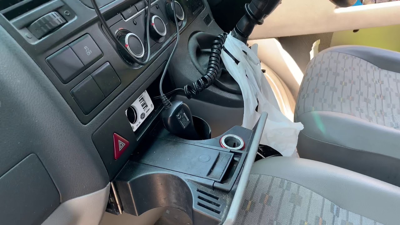Vw Transporter T5 Cigarette lighter socket not working, three solutions, fixed