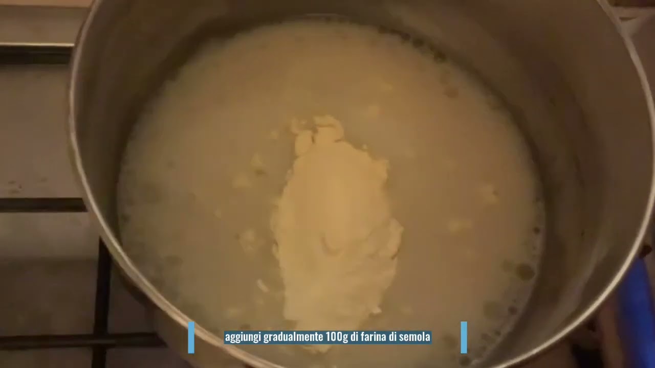 Focaccia con le cipolle ( senza lievito)