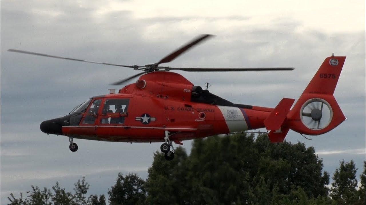 2022 Leesburg Airshow - Coast Guard Search & Rescue Demonstration