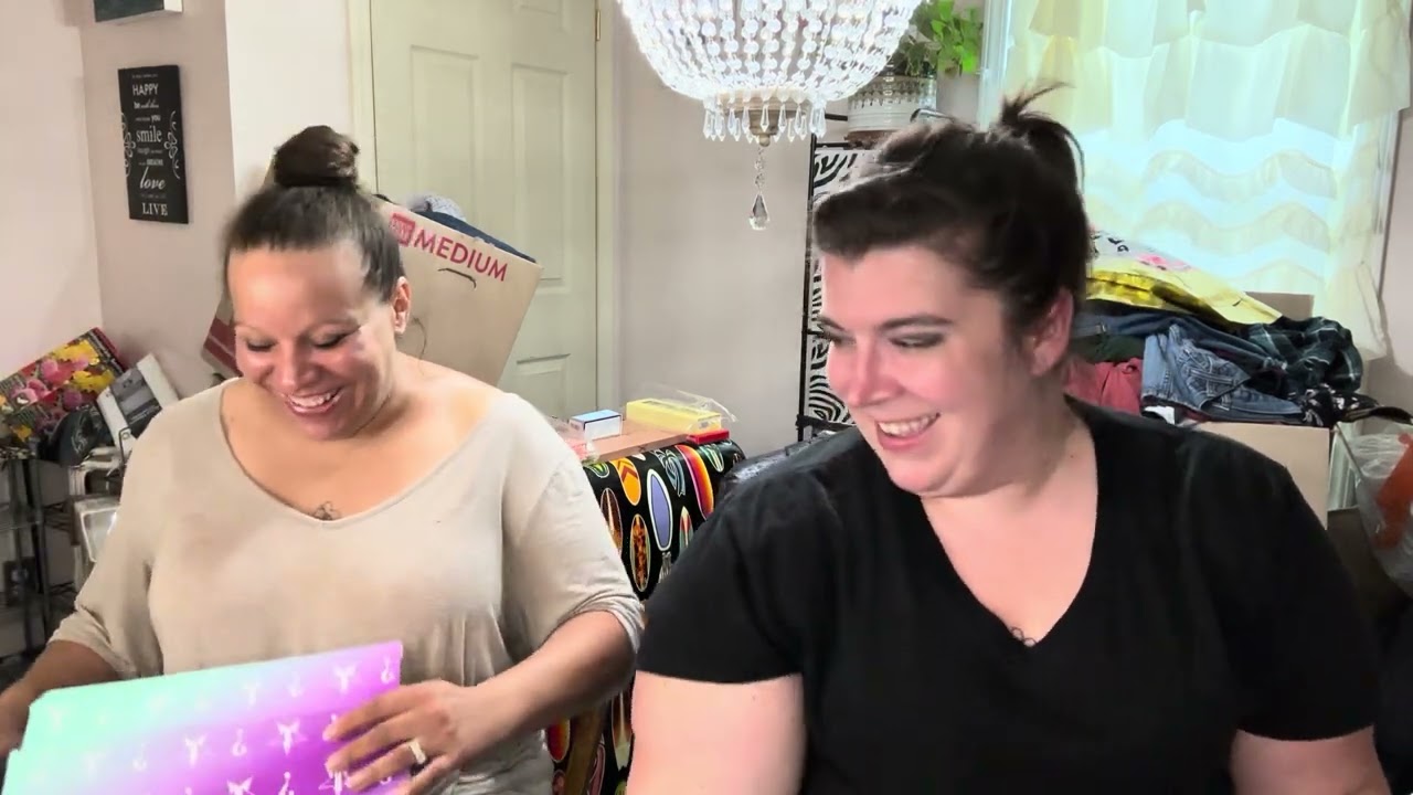 Bestie vs Bestie Jeffree Star deluxe mystery box summer 2023